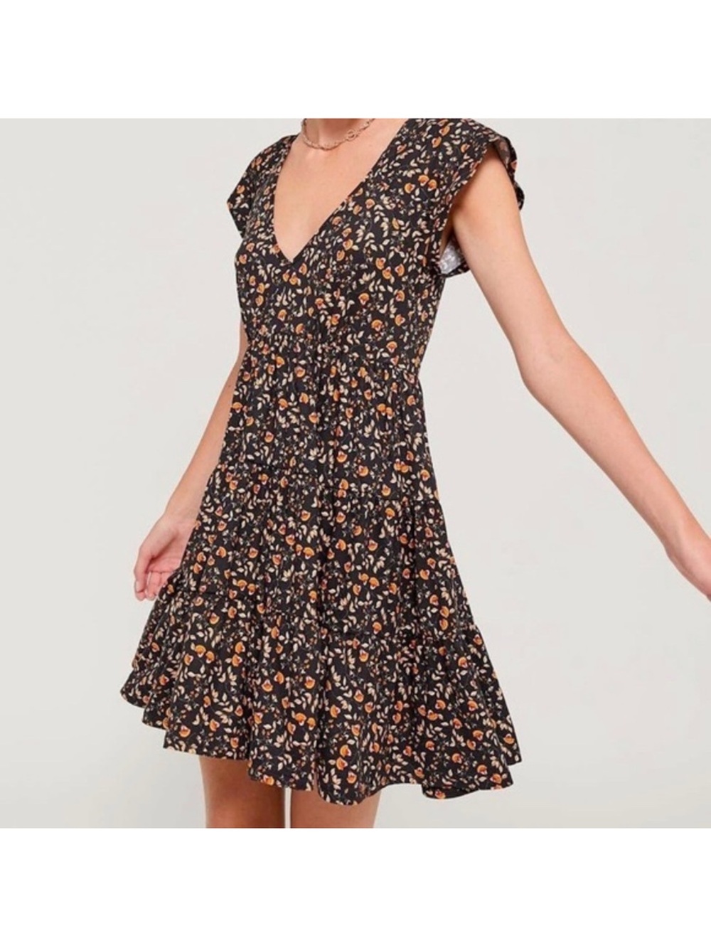 Urban Outfitters
Women's Black Uo Julia Ruffle Mini
Dress - Small